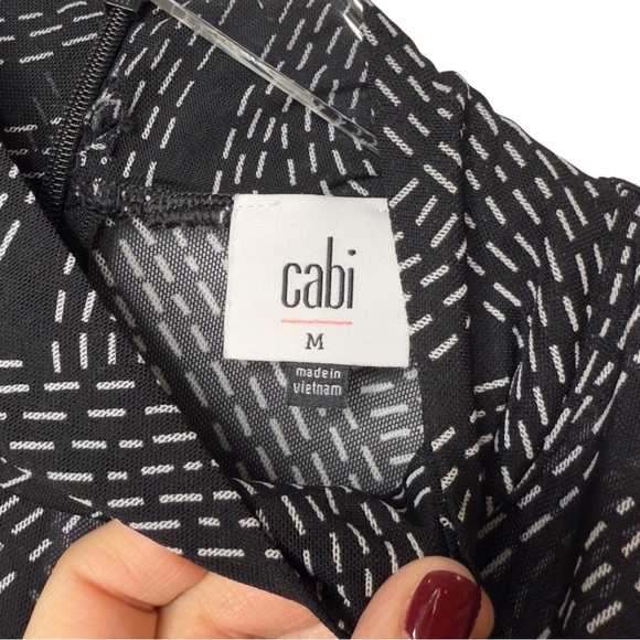 Cabi #4541 Deco Black and Gray Turtleneck Women’s Short Sleeve Mesh Top Sz M - Picture 4 of 13